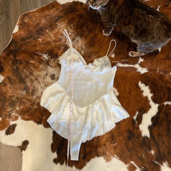 Vintage Ruffle satin V-Neck Bodysuit High Cut Lingerie bridal Size S White - Picture 5 of 5